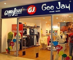 Сеть магазинов одежды Gloria Jeans в ТЦ Красный Кит