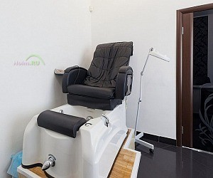 Студия красоты BLACK & WHITE и стоматология центр имплантологии Доктора Давтяна VIP на Веневской улице