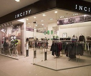 Магазин женской одежды INCITY в ТЦ Дисконт-центр Орджоникидзе 11