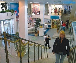 Торговый центр Универбыт на Посадской улице