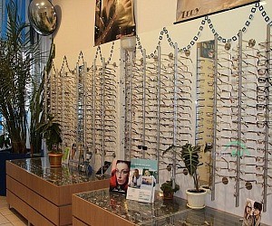 Салон оптики Здоровье и милосердие на площади 50-летия Октября в Новодвинске