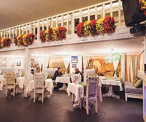 Ресторан Каскад на улице Космонавта Волкова