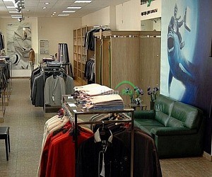 Магазин мужской одежды МаXималист на Ошарской улице
