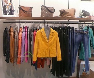 Бутик мужской и женской одежды Porto di moda в ТЦ Лотте Плаза