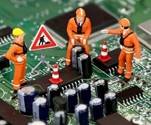Компьютерная помощь на дому Папа Системс ремонт планшетов и телефонов