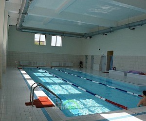 Физкультурно-оздоровительный комплекс с бассейном Надежда на улице Крупской