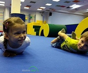 Детский спортивно-гимнастический клуб Игрунки на проезде Донелайтиса