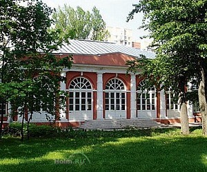 Парк Усадьба Воронцово в Обручевском районе