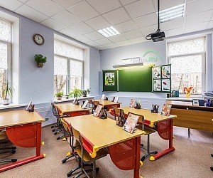 Образовательный центр с дошкольным отделением Лучик на метро Дмитровская