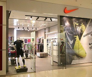 Спортивный магазин Nike в ТЦ Июнь