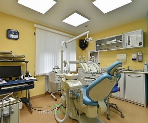 Стоматологическая клиника Вип-Дент на Молодёжной улице