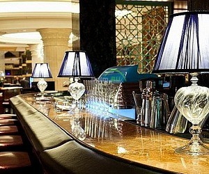 Ресторан & бар The Lounge в Lotte Hotel Moscow