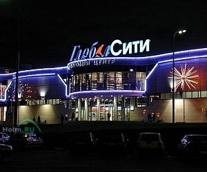 Торговый центр Глобал Сити на Кировоградской улице