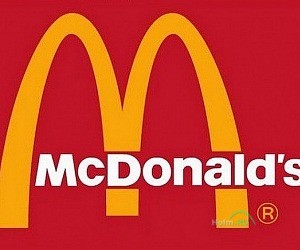 Ресторан быстрого питания McDonald's на метро Полежаевская