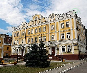 Институт дополнительного профессионального образования ВГУ на Никитинской улице