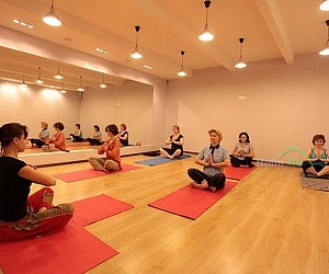 Центр йоги, танца и фитнесса Шестое чувство, танца и фитнеса